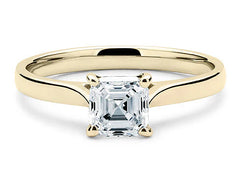 Crimson Embrace - Asscher