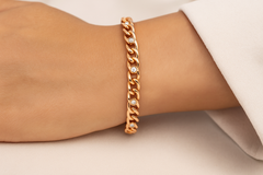 Red Robin Round Lab Grown Diamond Bracelet